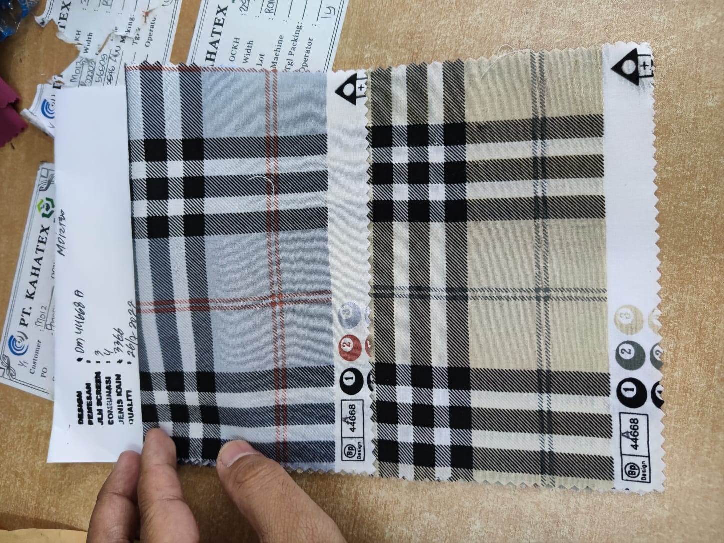[MTX-AD22-44668 A] POLY TC PRINT